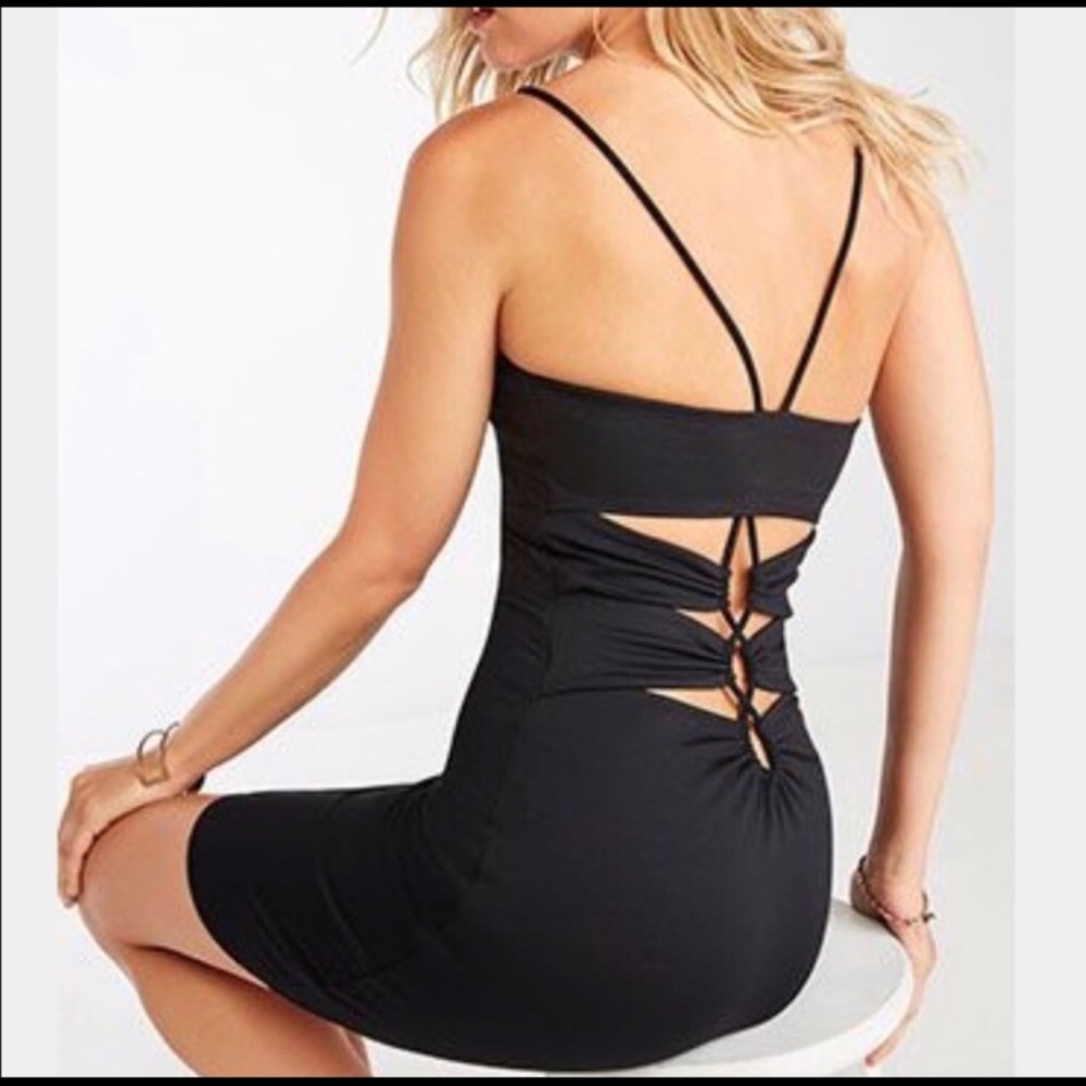 NWT Fabletics Bailey Dress